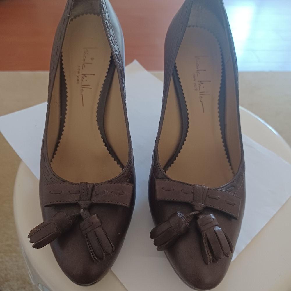 Nicole Miller Work Office Pumps 8 Classic old money Brown Shoe Heel